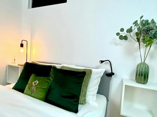 Habitación en alquiler en Valdeacederas, Madrid