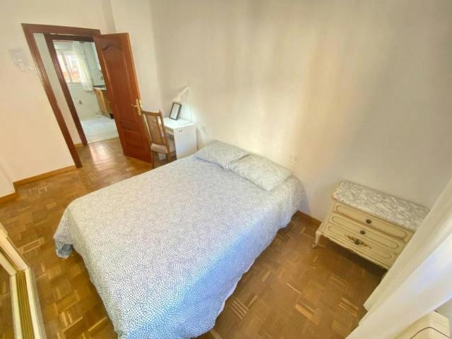 Habitación en alquiler en Madrid, Portazgo