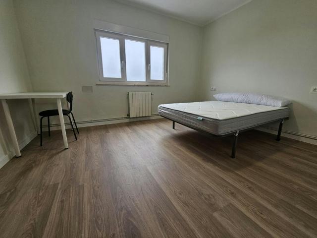 Habitación en alquiler en Oviedo, Asturias