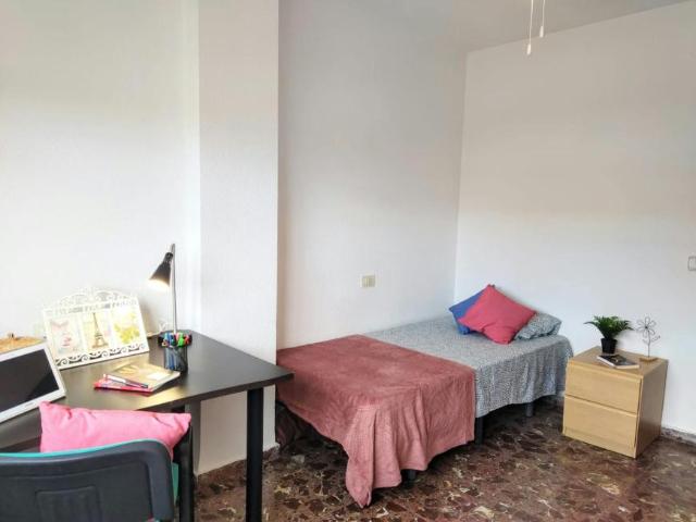 Habitación en alquiler en Paterna, Urbanització Terramelar