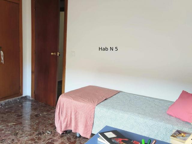 Habitación en alquiler en Paterna, Urbanització Terramelar