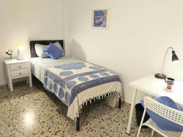 Habitación en alquiler en Paterna, Campament
