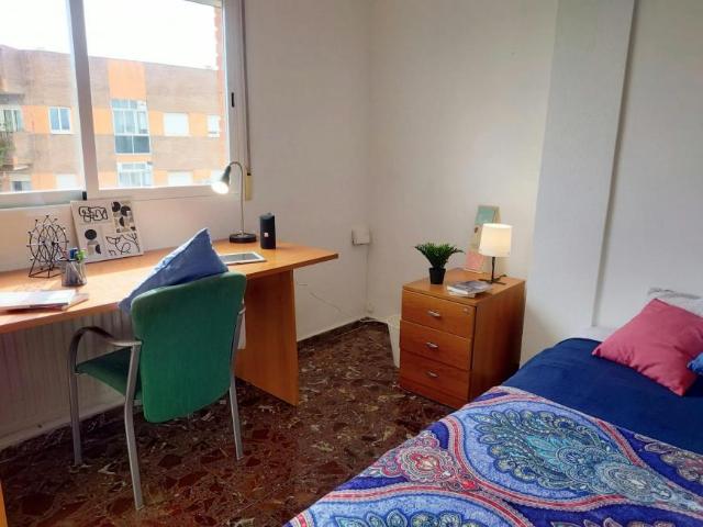 Habitación en alquiler en Paterna, Urbanització Terramelar