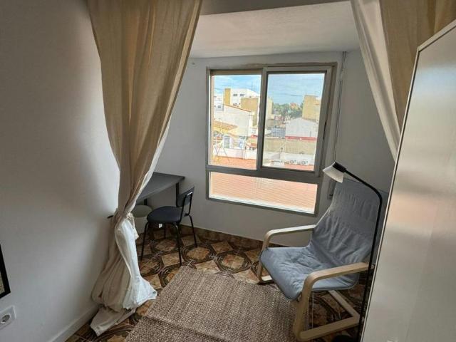 Habitación en alquiler en el Poble Nou, l'Horta Sud
