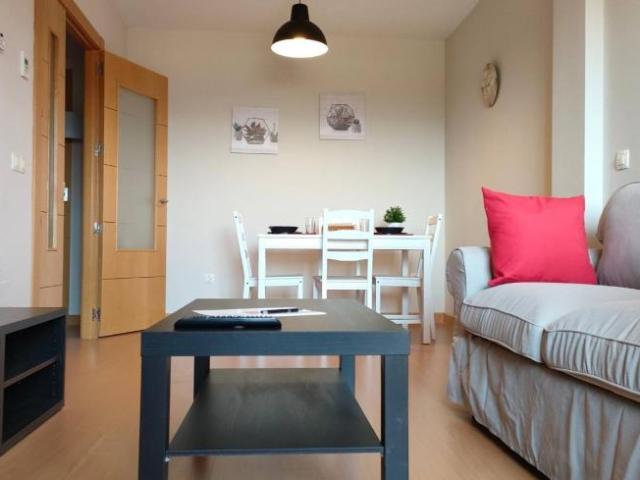 Apartamento en alquiler en Alcalá De Henares, España