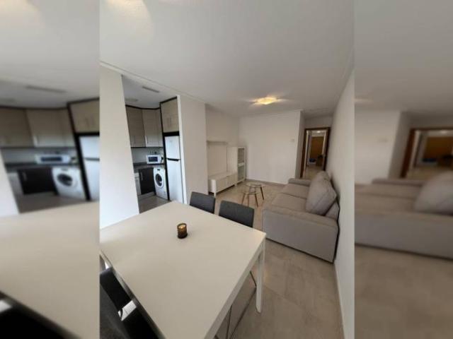Apartamento en alquiler en Alicante