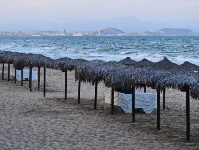 Apartamento en alquiler en Alicante, Complejo Bella Vista