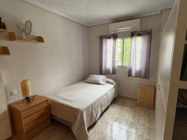 Apartamento en alquiler en Alicante