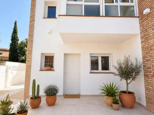 Casa en alquiler en Platja de Mutxavista, l'Alacantí