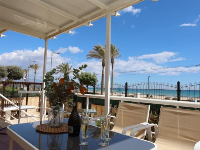 Casa en alquiler en Platja de Mutxavista, l'Alacantí