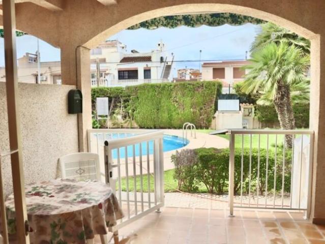 Casa en alquiler en Torrevieja, Altos de La Bahìa