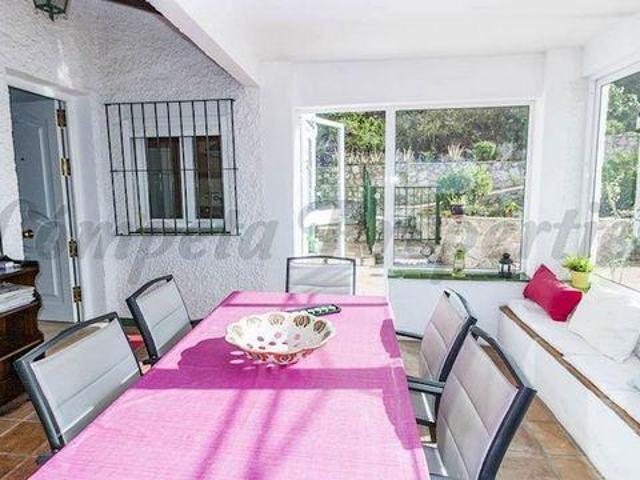 Villa en alquiler en Cómpeta