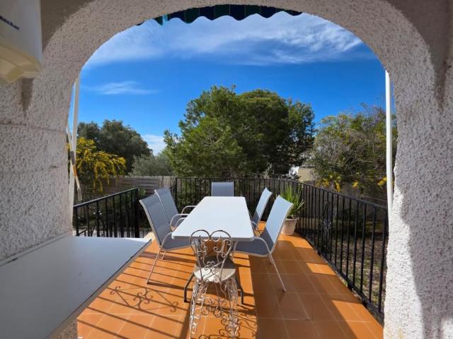 Chalet en alquiler en Urbanización La Marina-El Oasis, el Baix Segura / La Vega Baja