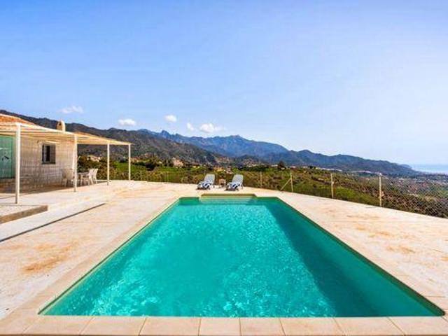 Chalet en alquiler en La Axarquía, Andalucía