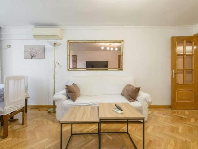 Apartamento en alquiler en Moratalaz, Madrid