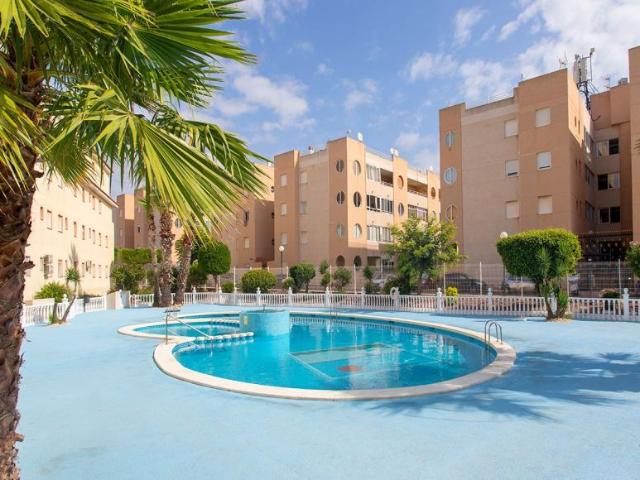 Apartamento en alquiler en San Luis, Torrevieja