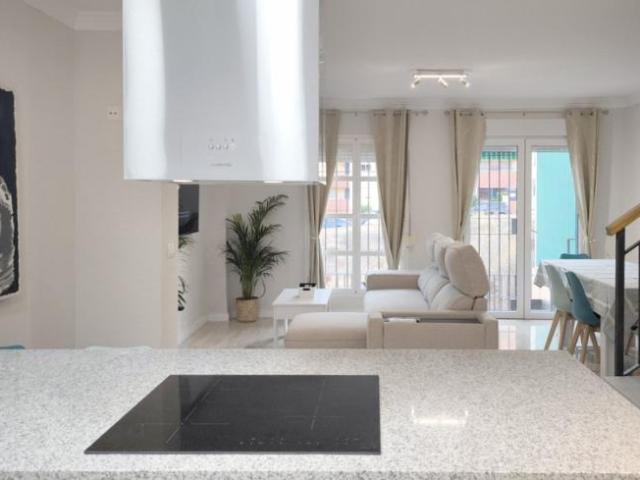 Casa en alquiler en Benajarafe, Vélez-málaga