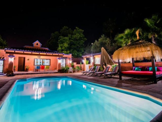 Casa en alquiler en Málaga, La Alquería
