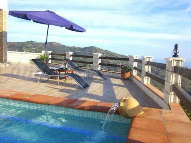 Villa en alquiler en Cómpeta
