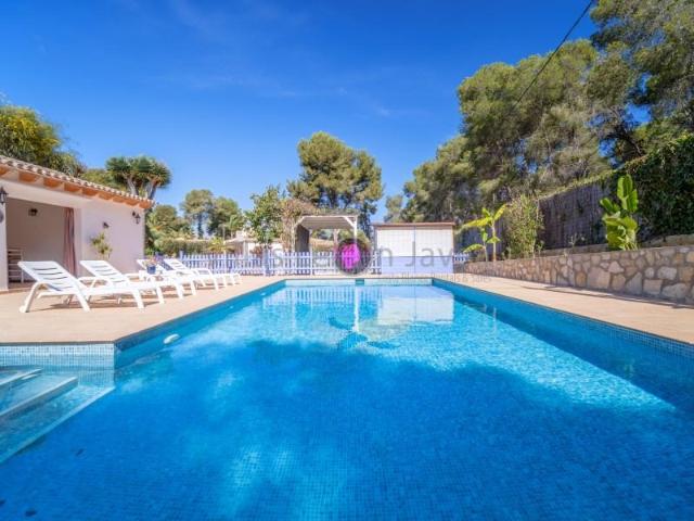 Villa en alquiler en Jávea, Turisol