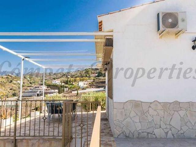 Villa en alquiler en Torrox
