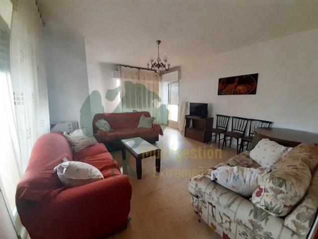 Apartamento en alquiler en El Perú, Cáceres