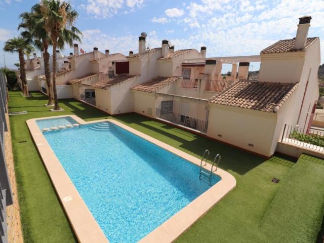 Casa en alquiler en Benijófar