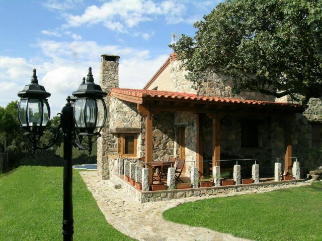 Casa en alquiler en Pinar de Navares, Peñalba De Ávila