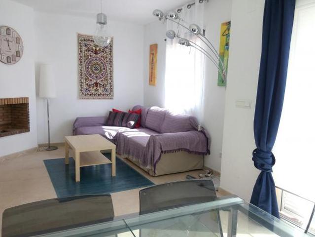 Casa en alquiler en Vélez-málaga, Urbanización Biznagas