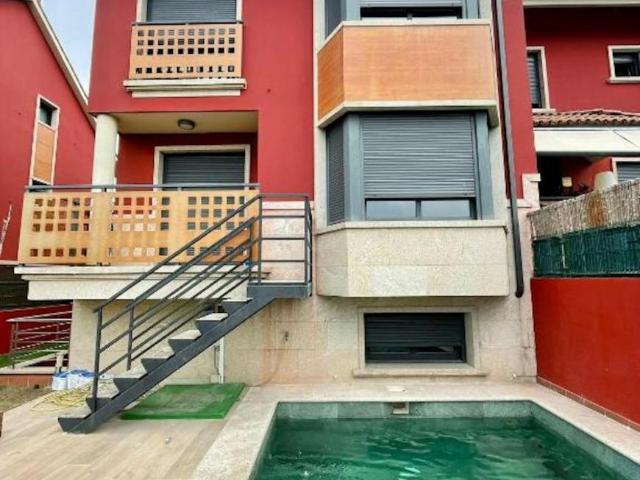 Casa en alquiler en Comesaña, Vigo