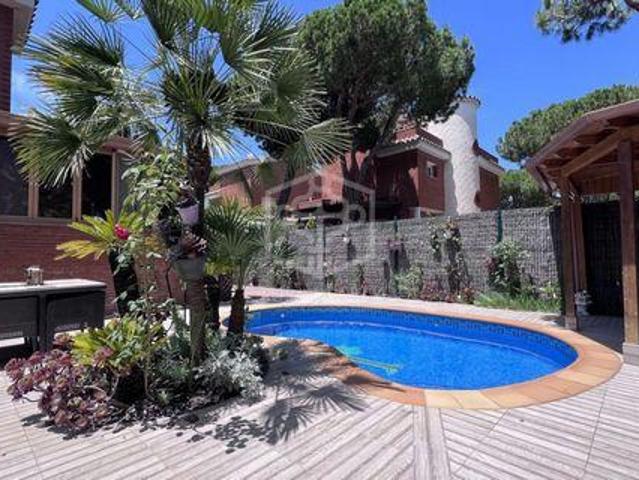 Villa en alquiler en Gavà