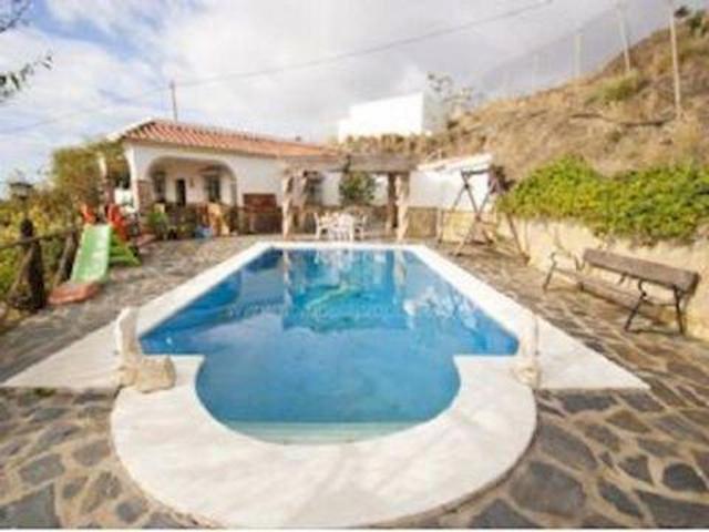 Villa en alquiler en Torrox