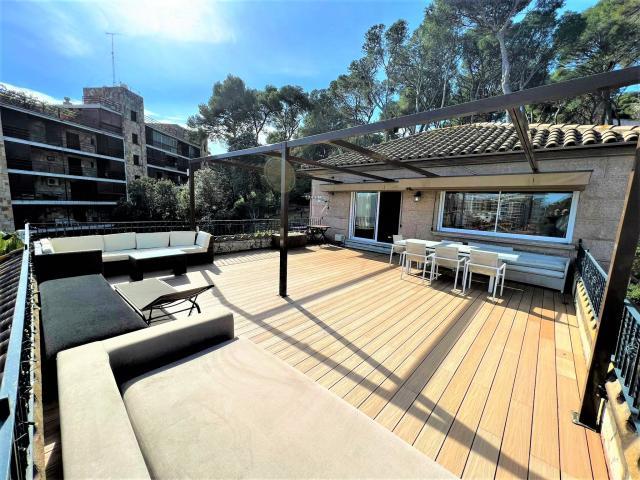 Villa en alquiler en Girona