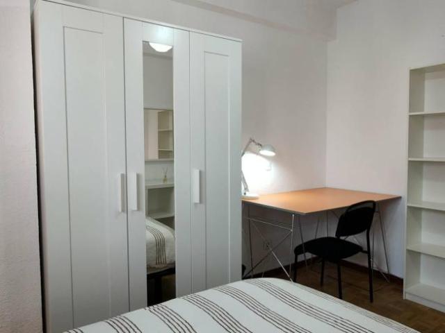 Habitación en alquiler en Alcalá De Henares, Madrid