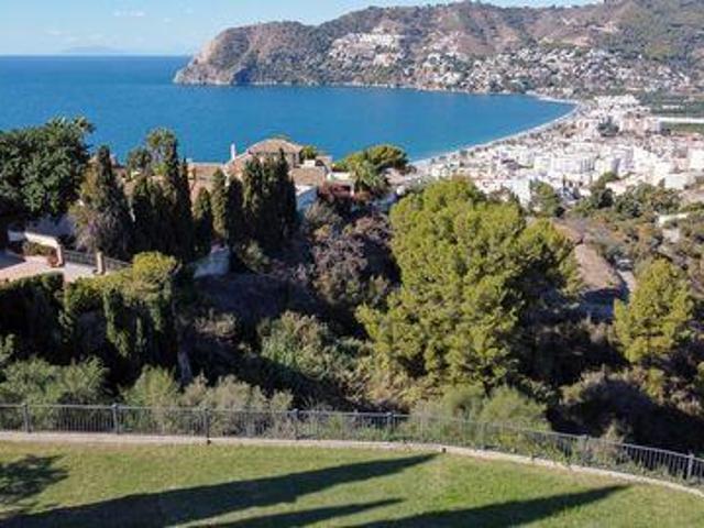 Villa en alquiler en Almuñécar