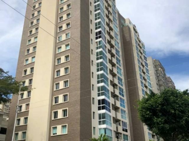 Apartamento en alquiler en Base Aragua, Girardot