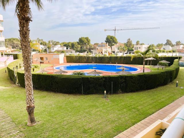 Apartamento en alquiler en Dehesa de Campoamor, el Baix Segura / La Vega Baja