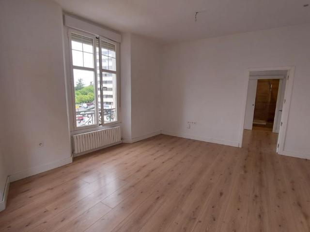 Apartamento en alquiler en Mercado, León