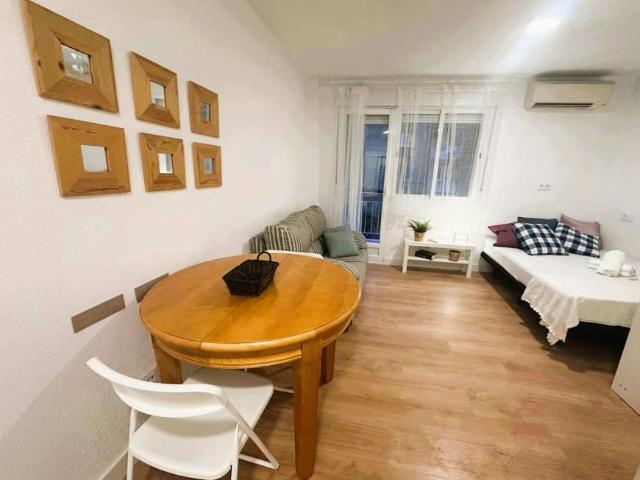 Apartamento en alquiler en Distrito V, Alcalá De Henares