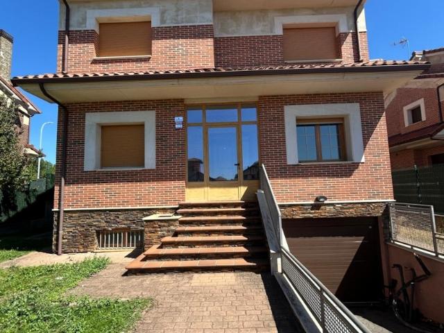 Casa en alquiler en Carbajal de la Legua, Sariegos