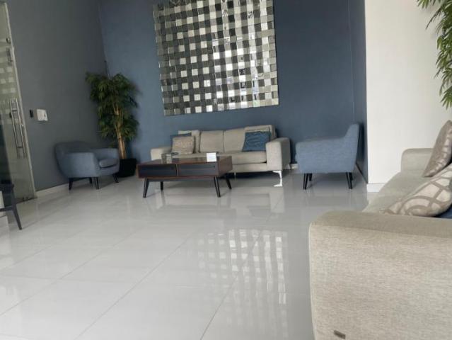 Alquiler de apartamento con l/b carrasquilla, vía españa, panamá