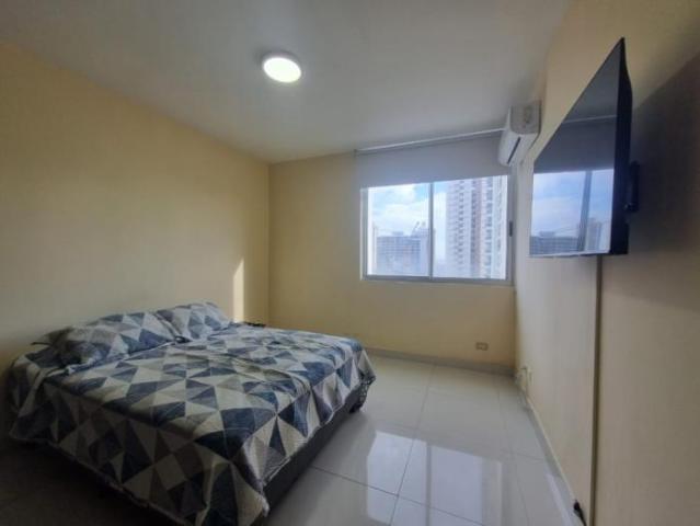 Alquiler de apartamento semi amoblado en san francisco, panamá