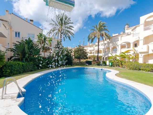 Casa en alquiler en Resinera-Voladilla, Costa del Sol Occidental