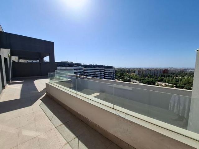 Casa en alquiler en Puerto de la Torre, Málaga-Costa del Sol