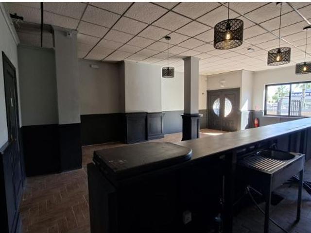 Local Comercial en alquiler en Urbanización La Cenia II, Orihuela