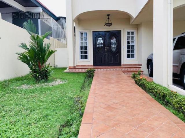 Alquiler de casa comercial, los angeles, 351m2 ais