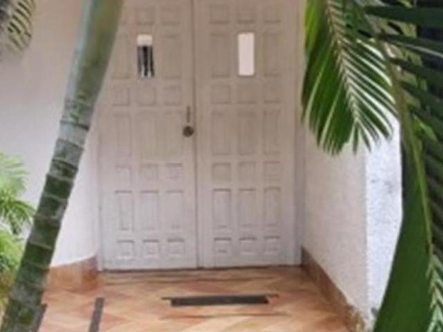 Alquiler de casa de 3 pisos en la alameda, ciudad de panamá