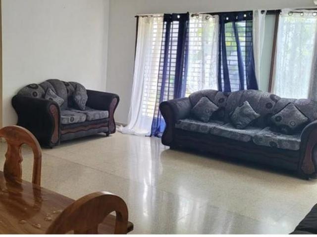 Alquiler de casa de 3 pisos en la alameda, ciudad de panamá