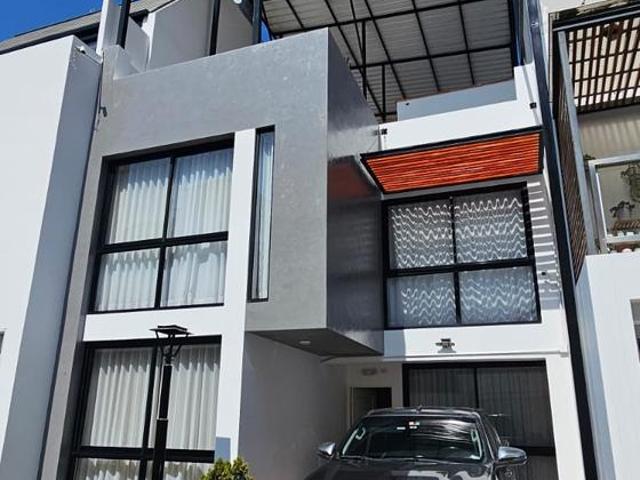 Casa alquiler en Victor Larco Herrera, La Libertad