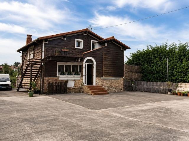 Casa en alquiler en Cuatro Caminos, Santander